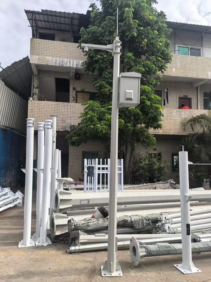 三明操作台在现代办公环境中扮演着重要角色，如何选择合适的款式？让我们从多个维度为您解析。